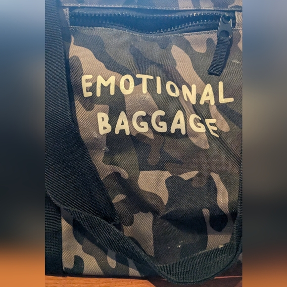 Emotional baggage small duffel - Picture 2 of 6